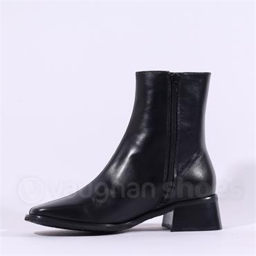 Wonders Ayla Square Toe Ankle Boot - Black Leather